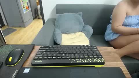 Snapshot of mialala205221 chatting on October 2025 04:01:02 AM Mia online show from October 2025 04:01:02 AM