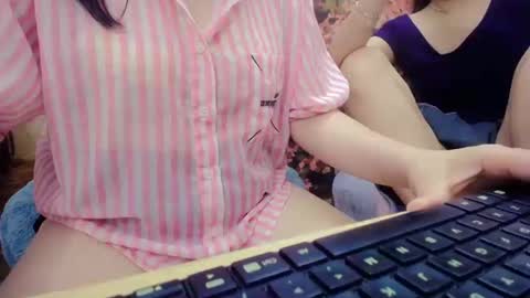 Snapshot of mialala205221 chatting on October 2025 12:27:01 PM Mia online show from October 2025 12:27:01 PM