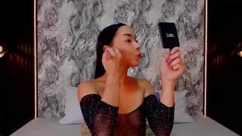 Mia Larouse online show from February 2026 07:23:02 PM