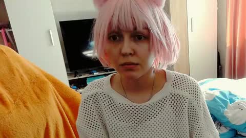 Mia online show from April 2026 12:08:02 PM