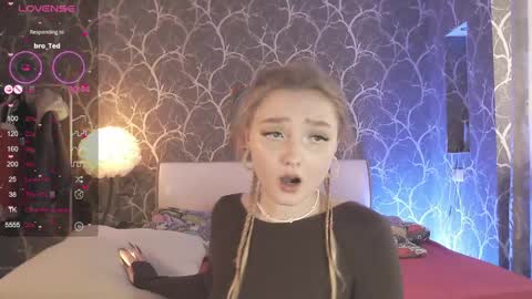 Mia online show from April 2026 12:29:02 PM