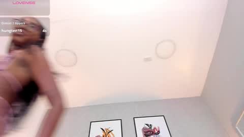 Mia  online show from December 2024 03:44:01 PM