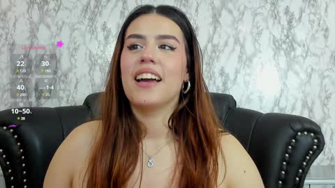 Snapshot of miamontoya chatting on January 2025 06:41:02 PM Mia -5 7001400 Follow online show from January 2025 06:41:02 PM