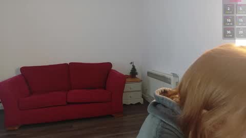 Snapshot of miamoon123 chatting on December 2025 02:45:02 PM miamoon123 online show from December 2025 02:45:02 PM