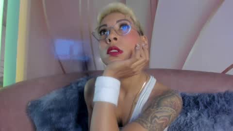 Mia Morgann online show from January 2025 11:51:01 AM