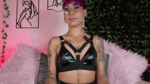Mia Morgann online show from October 2025 12:33:01 PM