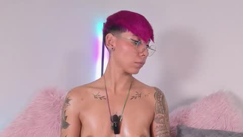 Mia Morgann online show from November 2025 05:45:03 PM