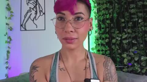 Snapshot of miamorgann chatting on February 2026 01:05:02 PM Mia Morgann online show from February 2026 01:05:02 PM