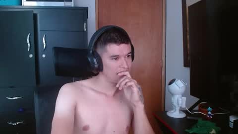 miaou_miaou online show from February 2025 12:33:02 PM