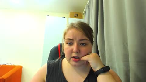 miapisa online show from October 2025 03:57:02 PM