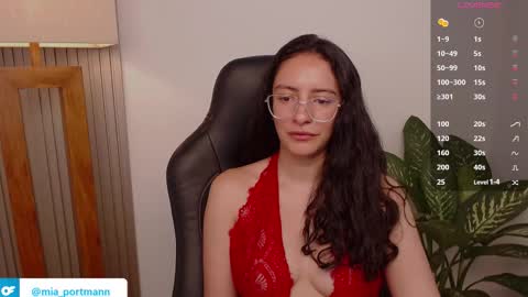 MIAPORTMANN online show from February 2026 08:21:01 AM