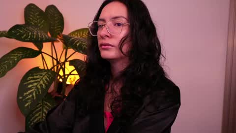 Snapshot of miaportman chatting on May 2026 08:45:01 AM MIAPORTMANN online show from May 2026 08:45:01 AM