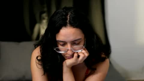 Snapshot of miaportman chatting on June 2026 02:33:01 PM MIAPORTMANN online show from June 2026 02:33:01 PM