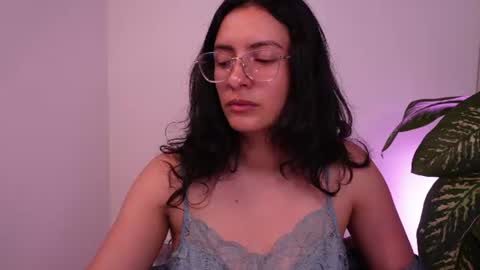 Snapshot of miaportman chatting on June 2026 12:20:01 AM MIAPORTMANN online show from June 2026 12:20:01 AM