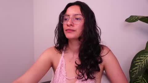 Snapshot of miaportman chatting on July 2026 06:07:01 AM MIAPORTMANN online show from July 2026 06:07:01 AM