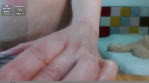 Snapshot of miavellvett chatting on October 2025 09:43:01 AM miavellvett online show from October 2025 09:43:01 AM