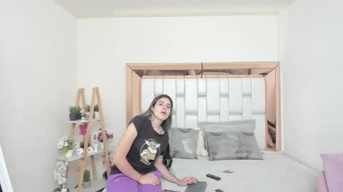 Snapshot of miavillalobos_ chatting on September 2025 11:54:01 AM Mia Villalobos online show from September 2025 11:54:01 AM
