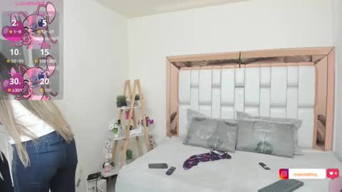 Snapshot of miavillalobos_ chatting on September 2025 03:13:02 PM Mia Villalobos online show from September 2025 03:13:02 PM