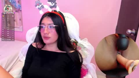 mia online show from December 2024 05:33:02 AM