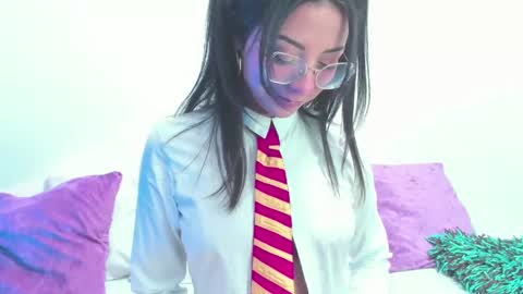 Snapshot of miaweiss chatting on June 2026 07:03:02 PM MiaWeiss online show from June 2026 07:03:02 PM