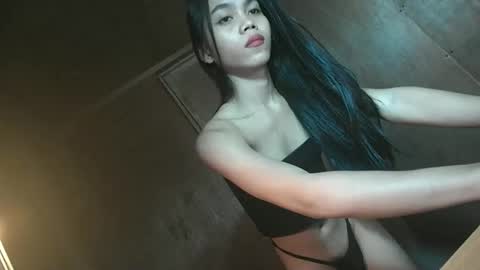 Mica online show from October 2025 11:24:02 PM