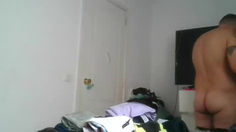Snapshot of mich6921 chatting on June 2026 04:33:01 PM MILO MIAMI online show from June 2026 04:33:01 PM