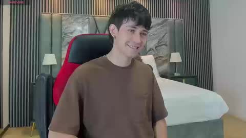 Snapshot of michaeel_blue chatting on September 2025 01:54:01 PM Michael online show from September 2025 01:54:01 PM