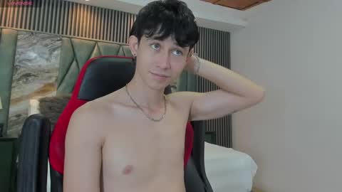 Snapshot of michaeel_blue chatting on September 2025 02:39:02 PM Michael online show from September 2025 02:39:02 PM