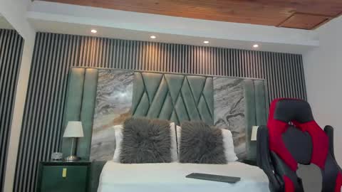 Snapshot of michaeel_blue chatting on September 2025 10:20:01 PM Michael online show from September 2025 10:20:01 PM