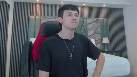 Snapshot of michaeel_blue chatting on September 2025 12:04:02 PM Michael online show from September 2025 12:04:02 PM