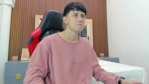 Snapshot of michaeel_blue chatting on October 2025 08:18:02 PM Michael online show from October 2025 08:18:02 PM