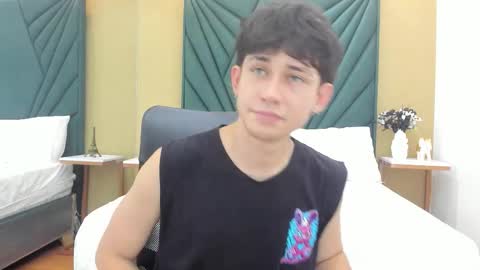 Snapshot of michaeel_blue chatting on March 2026 08:04:01 PM Michael online show from March 2026 08:04:01 PM