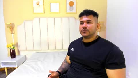 Snapshot of michael_hill1 chatting on October 2025 08:02:02 PM MICHAEL online show from October 2025 08:02:02 PM