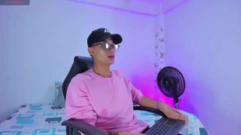 Snapshot of michael_jordan_xxx chatting on October 2025 10:10:01 PM JORDAN online show from October 2025 10:10:01 PM
