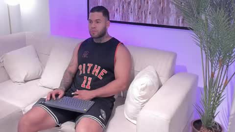 Michael Salens independent model online show from February 2025 10:28:02 AM