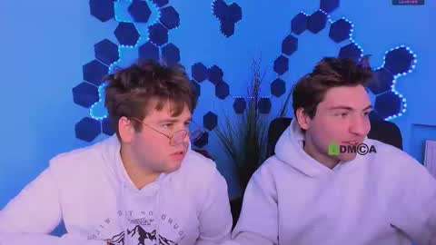 Snapshot of michael_strong_ chatting on January 2026 09:18:02 PM Your Michael online show from January 2026 09:18:02 PM