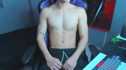 Snapshot of michael_twink18 chatting on September 2025 06:03:01 AM Michael online show from September 2025 06:03:01 AM