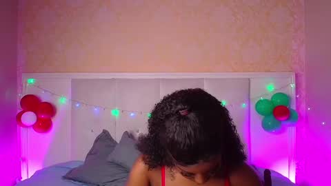 Snapshot of michaelacox chatting on December 2024 07:11:01 PM Michel online show from December 2024 07:11:01 PM
