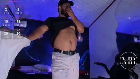 Michael online show from November 2025 02:06:01 PM