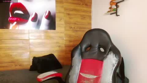 michaelkoiv online show from June 2026 12:25:02 PM