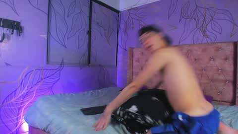 Michaell online show from February 2025 01:32:01 AM