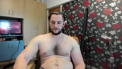 michaelragnar90 online show from April 2026 07:44:02 AM