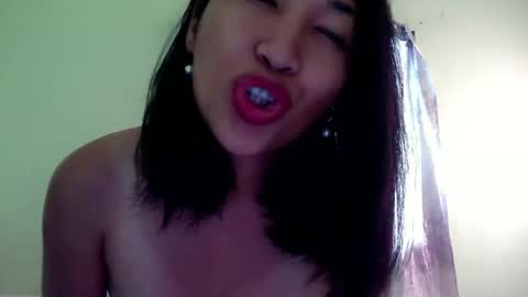 My name is Kel 18. 53 short and petite... online show from December 2024 01:15:02 AM