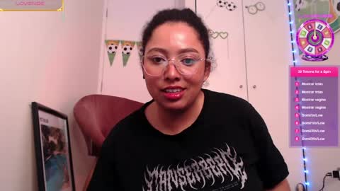 Snapshot of michell_bling chatting on July 2026 06:27:01 AM Michi online show from July 2026 06:27:01 AM