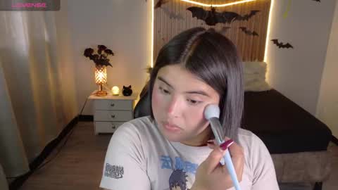 michell_petty01 online show from October 2025 04:51:01 PM