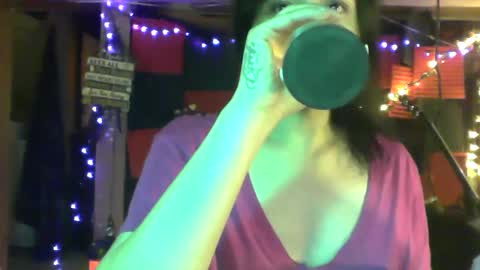 Snapshot of michelle_flowers chatting on September 2025 02:57:02 AM michelle_flowers online show from September 2025 02:57:02 AM