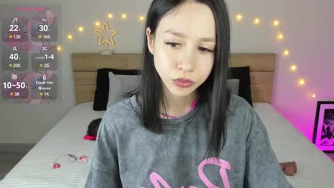 Michelle Martinez online show from February 2025 03:05:02 PM