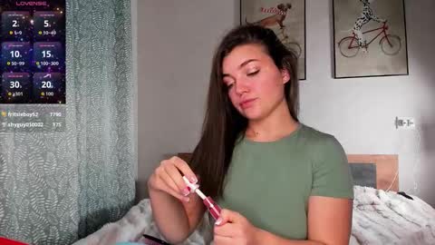 Michelle online show from October 2025 04:26:01 PM