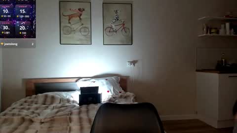 Michelle online show from October 2025 04:08:02 PM