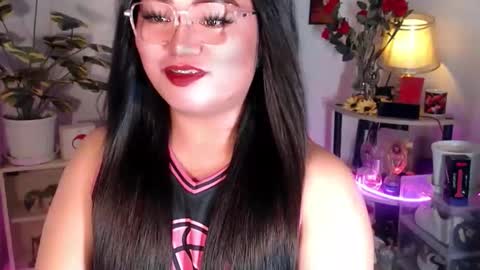 Michelle online show from November 2025 06:07:02 PM